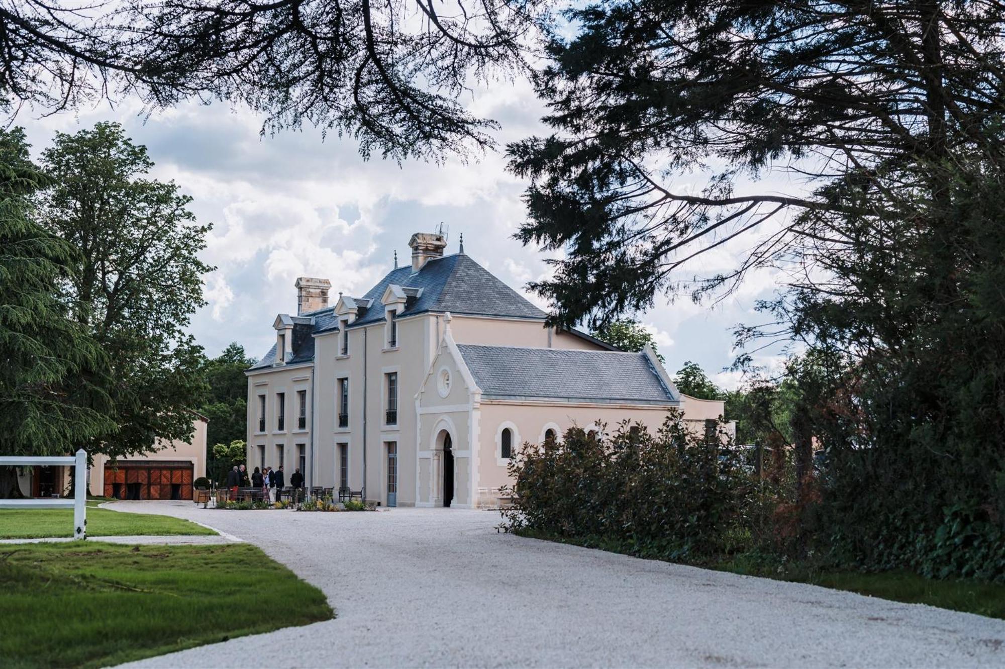 فندق Domaine De L'Ecorcerie Fontaine-le-Comte المظهر الخارجي الصورة