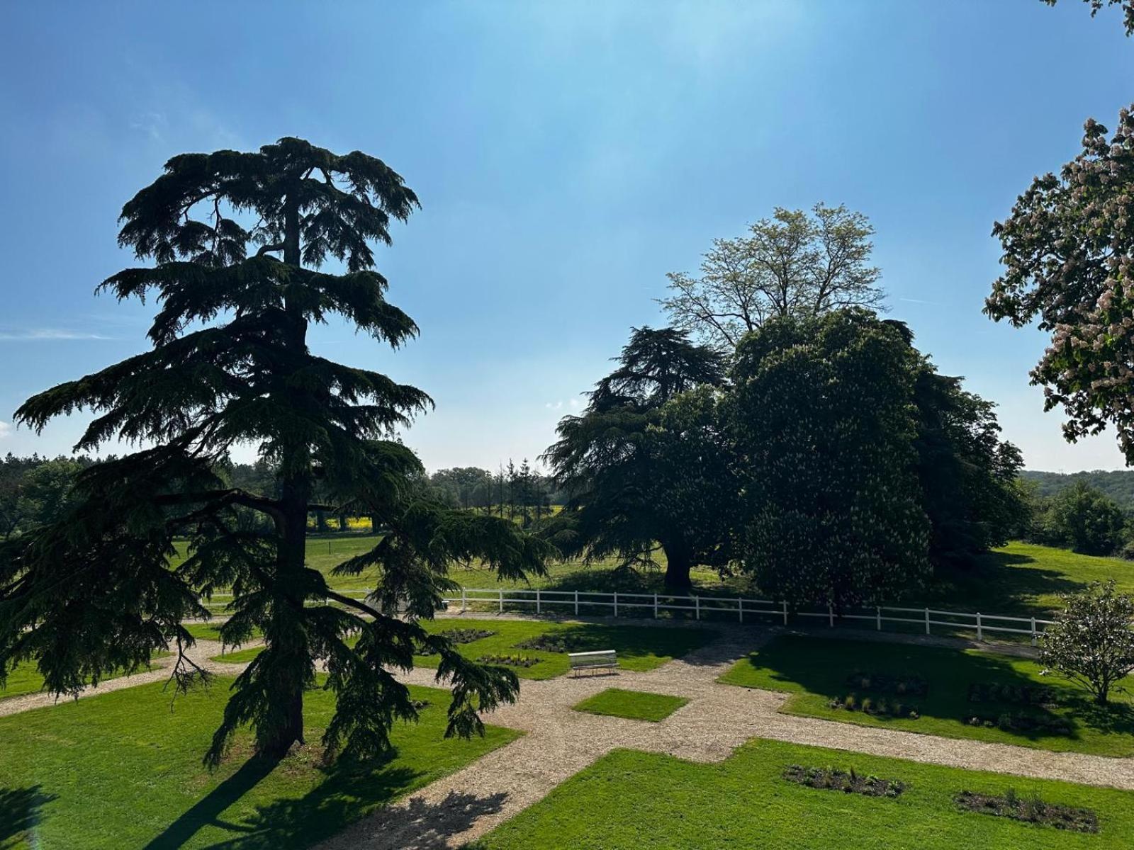 فندق Domaine De L'Ecorcerie Fontaine-le-Comte المظهر الخارجي الصورة