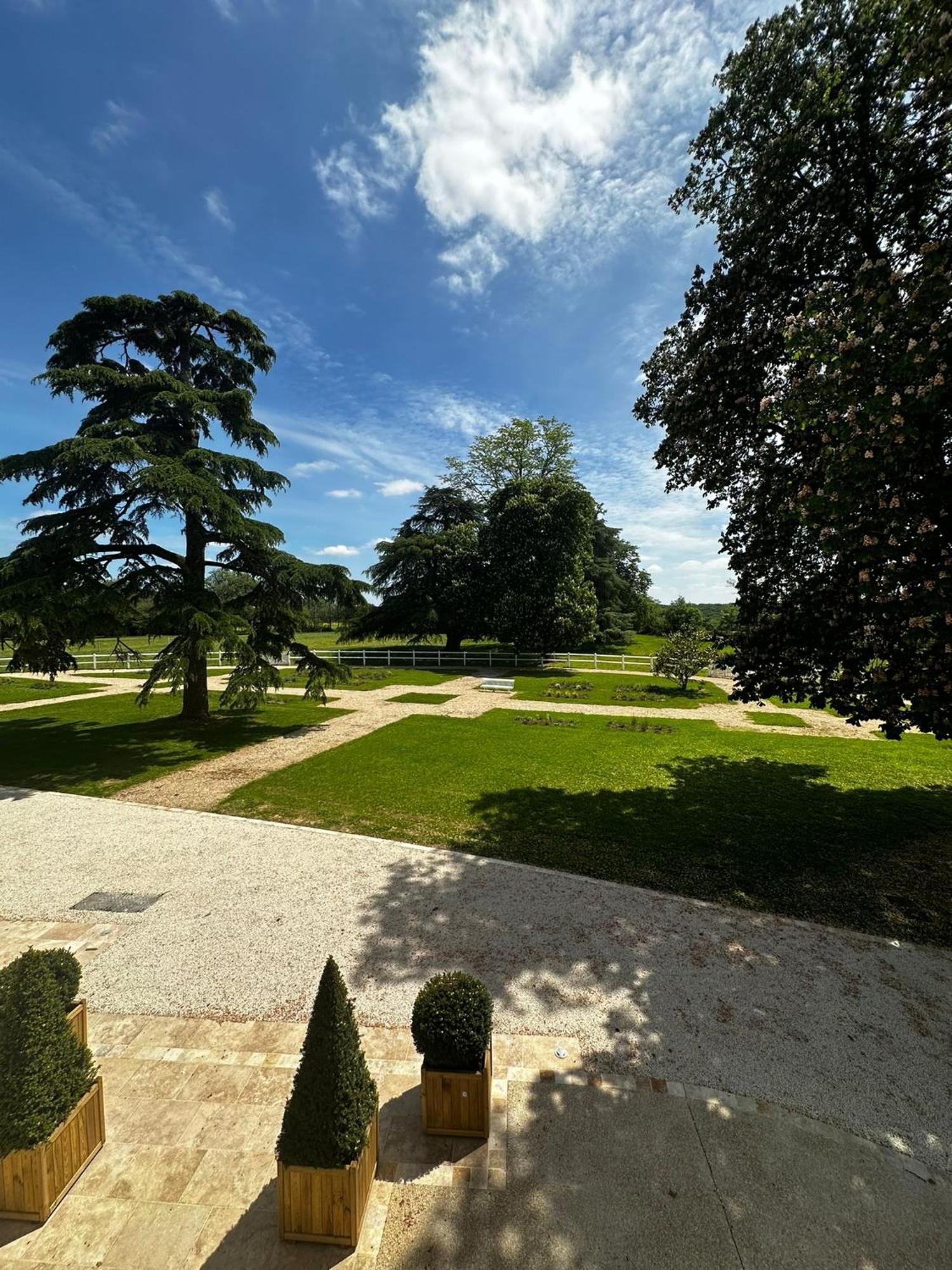 فندق Domaine De L'Ecorcerie Fontaine-le-Comte المظهر الخارجي الصورة